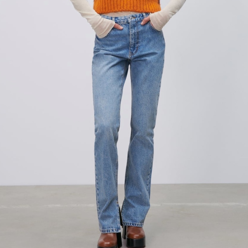 • Zara • The 90s Slim ZW Jeans with Split Hem